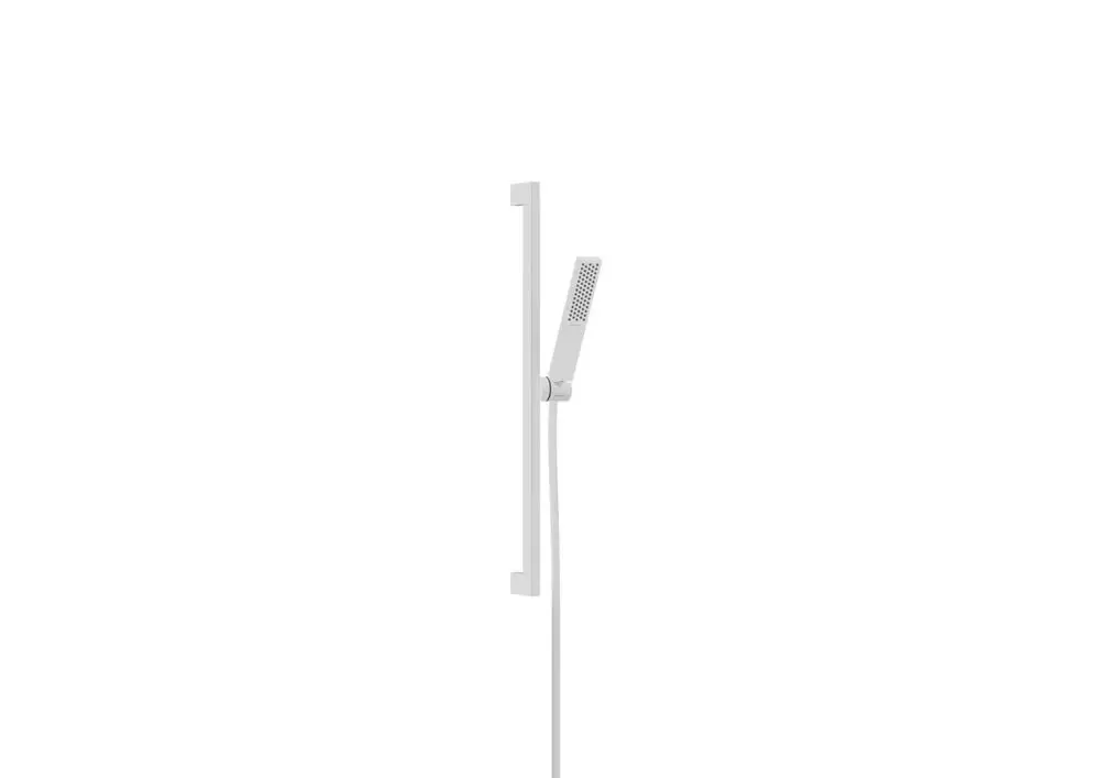 Weißes Brauseset von Hansgrohe mit einer horizontalen Brausestange. Die Duschbrause hat ein schlichtes Design und ist an der Wand montiert.